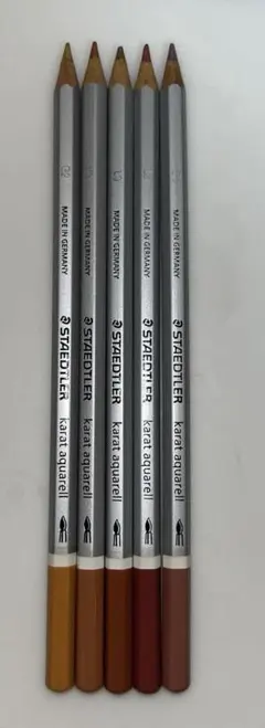 【新品未使用】ステッドラー カラトアクェレル 水彩色鉛筆5本セット　茶系の床材色のサムネイル