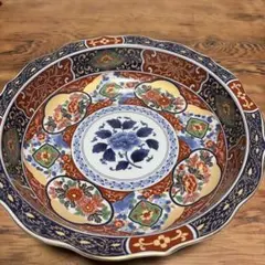 有田焼き 飾り皿 大皿 、深皿染付 金彩 花文様、訳あり