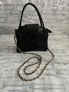 【新品】ZARAクロコ型押し ポシェットブラック