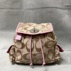美品COACH ポピー メタリックシグネチャー バックパック ピンク - メルカリ