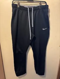 Item thumbnail for item d04afa3c-d8f5-4189-af80-b50994944fc9