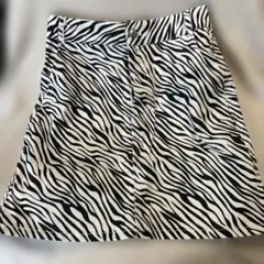 ゼブラ柄 ミニスカートのサムネイル