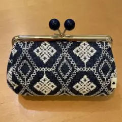 美品 AYANOKOJI アヤノコウジ あやの小路 大玉がま口ポーチのサムネイル