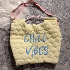 キルティングイエロートートバッグ CHILL VIBES