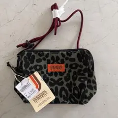 UNIVERSAL OVERALL レオパードサコッシュ