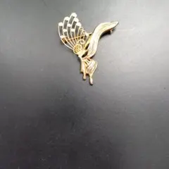 金色の鳥の形状ブローチ