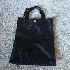 コムサイズム☆ブラック ロゴトートバッグ