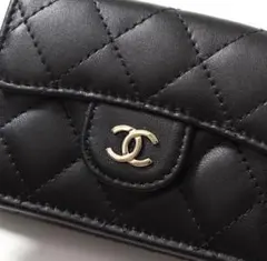 CHANEL ブラック 三つ折り財布