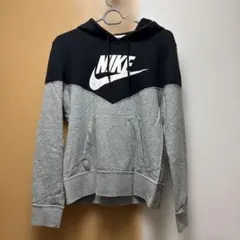 Nike フード付きパーカー 黒/グレー