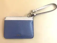 FURLA 青 パスケース