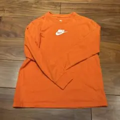 NIKE オレンジ 長袖Tシャツ M145cm〜
