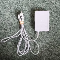 （美品）ニンテンドー2DS LL ACアダプター WAP-002