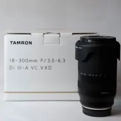 【保証アリ】 TAMRON 18-300mm Xマウント 元箱等完備美品 Di 【 極美品 ほぼ使用感ない 】TAMRON 18-300mm F3.5-6.3 VC