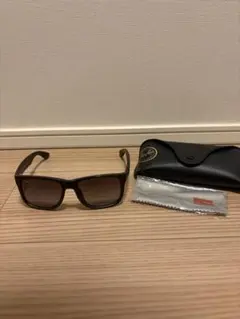 Ray-Ban ブラック サングラス ケース付き　RB 4165-°(