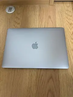 【ジャンク品】MacBook Air M2 シルバー 箱・充電器付 ジャンク品】MacBook Air M2 シルバー 箱・充電器付 - メルカリ