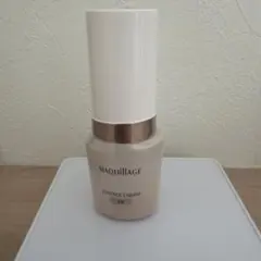 マキアージュ　エッセンスリキッド EX 10 ソフトベージュ