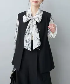 natural couture シアー花柄ボータイブラウスのサムネイル