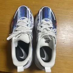 NIKE VOMERO 18 ランニングシューズ