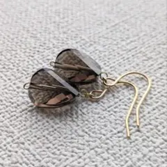 天然石の一粒ピアス【116】