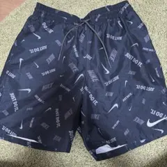 美品☆ ナイキ　海水パンツ　メンズ　Mサイズ　NIKE ロゴ　水着　スイムウェア