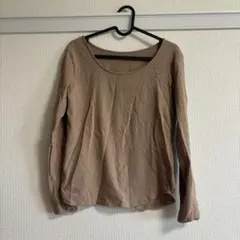 ベージュ 長袖 トップスのサムネイル