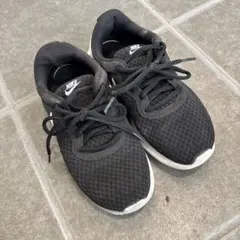 Nike ブラック メッシュ ランニングシューズ