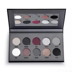 英国Makeup Revolution 10色アイシャドウパンフレット　地雷系のサムネイル