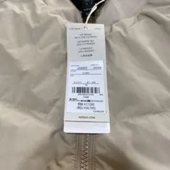 新品未使用タグ付きadidasレディースダウンジャケット半額以下お買い得品です