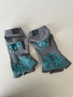 リントスル　ヨガソックス グレー