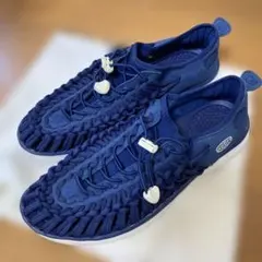 KEEN スニーカー　UNEEK ネイビー　26.5