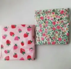 キャスキッドソン　いちご　苺　花柄　フラワー　花畑　ローズ　タオル　ハンドタオル