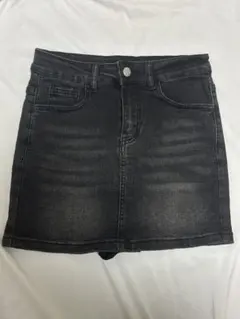 ブラックデニムタイトスカート