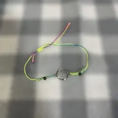 ブレスレット　カラフル　ミサンガ