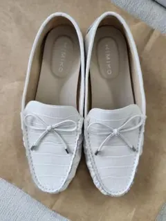 HIMIKO(卑弥呼)　牛革やわらかモカシン　24.５cm ホワイト