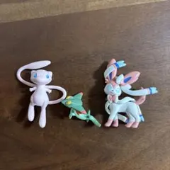 モンコレ★ポケモン フィギュア3点★ミュウ　ニンフィア