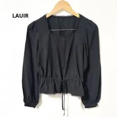 【新品タグ付】LAUIR フロントボタンピンタックブラウス Lサイズ 黒
