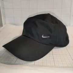 ナイキDri-FIT Clubアンストラクチャード メタル スウッシュ キャップ