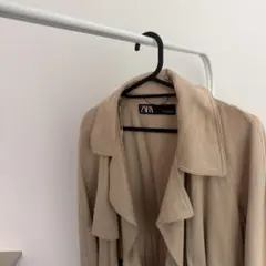 ZARA トレンチコート ベージュのサムネイル