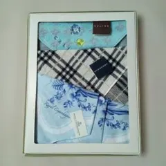 BURBERRY CELINE ロイヤルコペンハーゲン　ハンカチ3枚セットのサムネイル