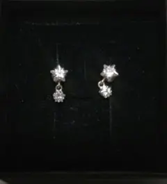 【期間限定セール】星形クリスタルピアス(両耳用)