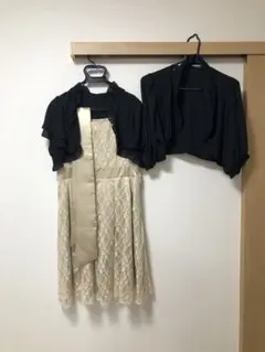 レースドレスと黒ジャケットのセット　パーティードレス