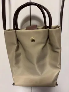 レガートラルゴ 肩楽 縦型ミニ ショルダー バッグ ベージュ　試着のみ