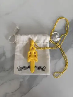 CHROME HEARTS ラバー ダガー ネックレス イエロー - メルカリ