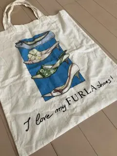流通在庫無し❣️FURLA キャンバストートバッグ A4肩掛可　海外限定？のサムネイル