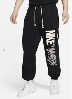 NIKE ブラック スウェットパンツ