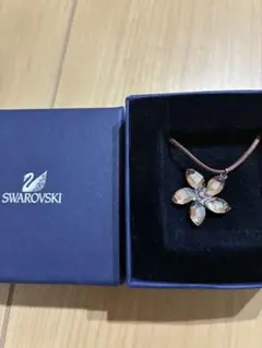 フラワー ネックレス