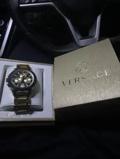 小*晴様 VERSACE ヴェルサーチェ 腕時計 クォーツのサムネイル