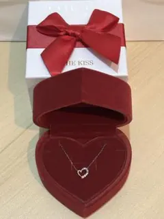 【新品】THE KISS ハート型ネックレスのサムネイル