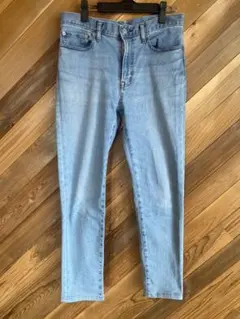 ライトブルースキニーデニム