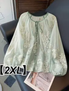 ブラウスシャツのサムネイル